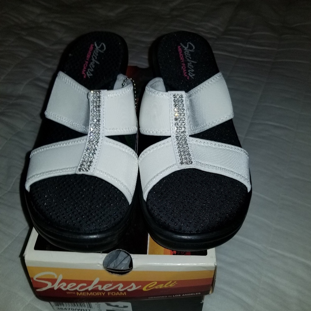 New Skechers Cali white bling sandals